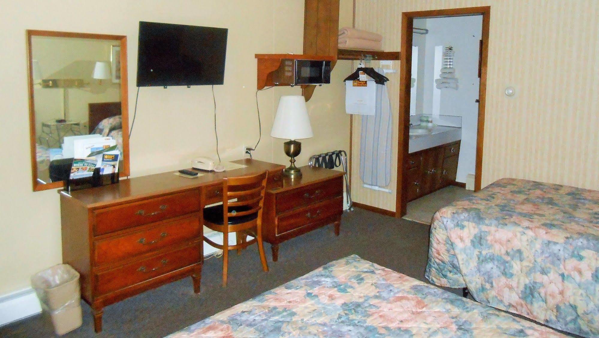 Budget Inn Long Prairie Екстериор снимка
