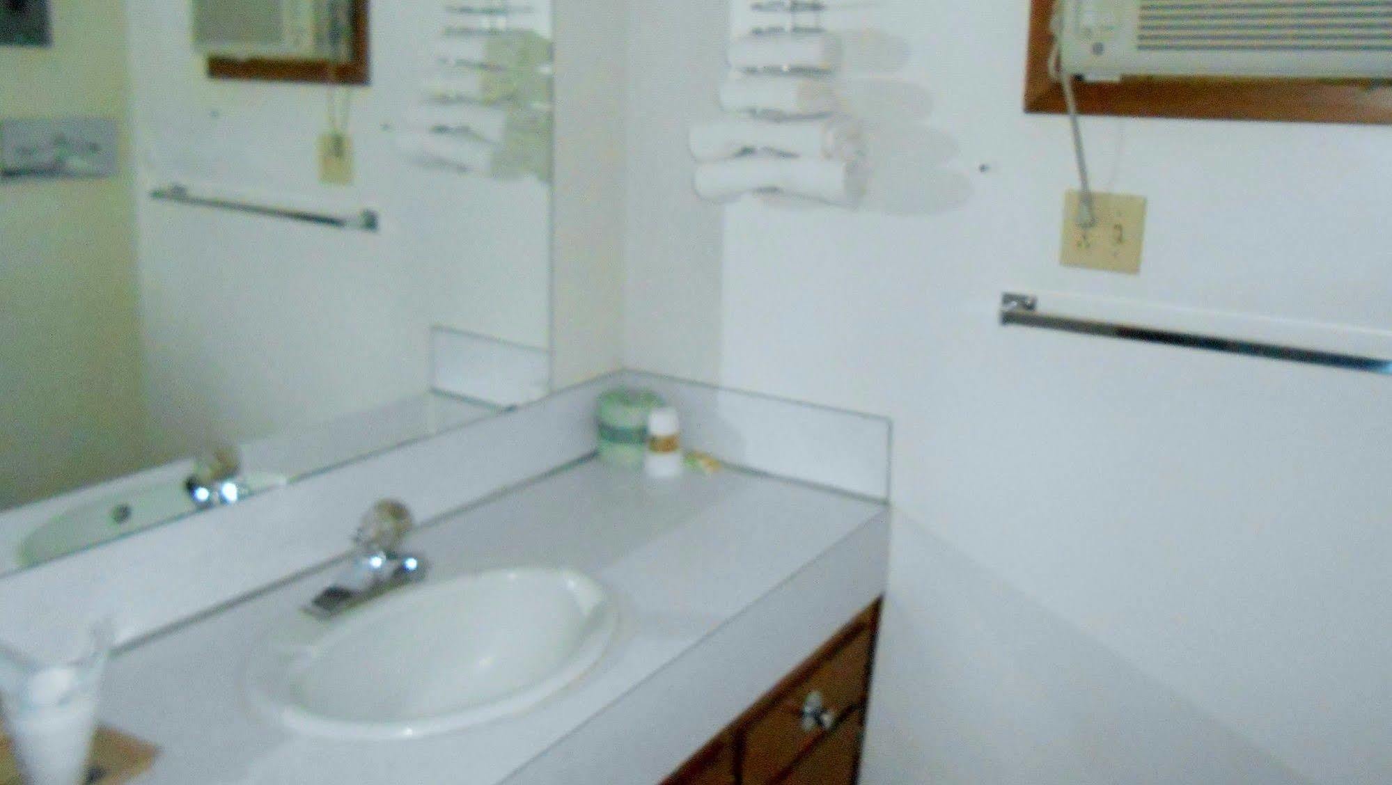 Budget Inn Long Prairie Екстериор снимка